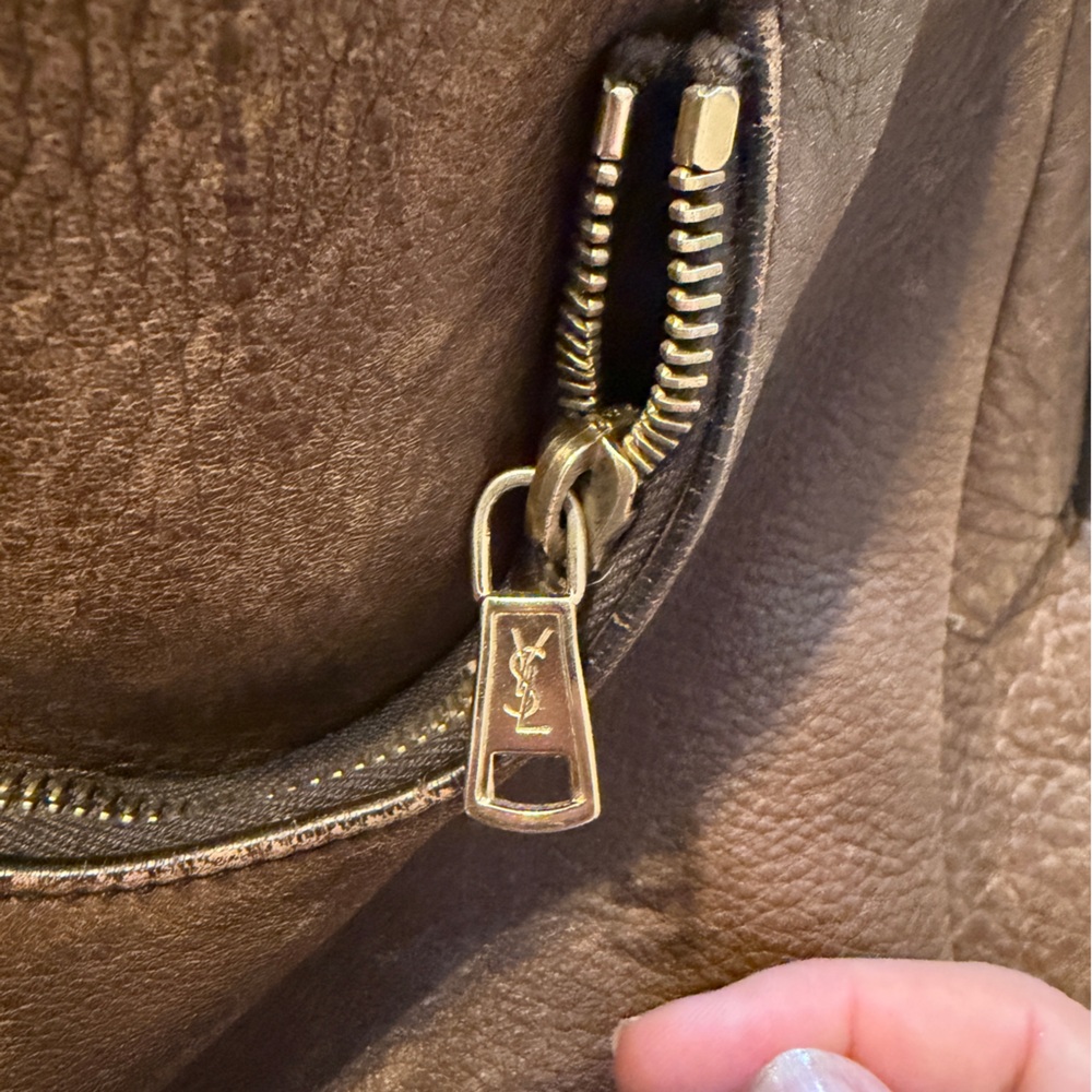 Yves saint Laurent extra large hobo bag - Picture 9 of 16